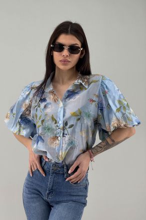 Дамска риза в светло синьо с цветя