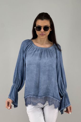 Дамска блуза в светло синьо