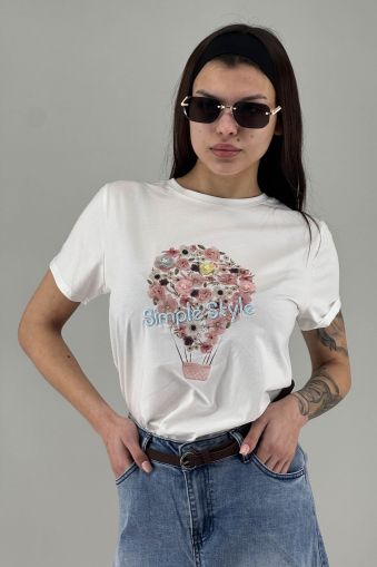 Дамска тениска в бяло