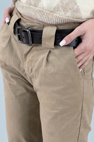 Дамски панталон с висока талия и колан в светло кафяво