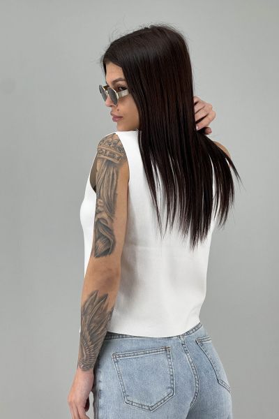 Бутиков елек с дизайнерски копчета бяло