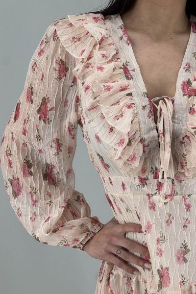 Рокля в екрю