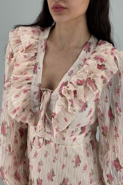 Рокля в екрю