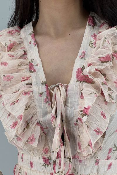 Рокля в екрю