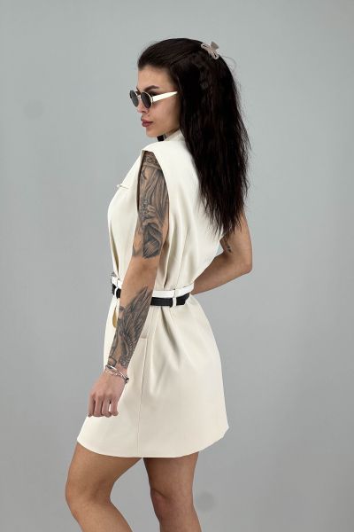 Дамски елек в бяло-крем