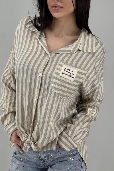 Дамска риза