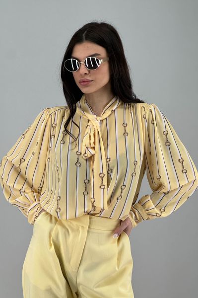 Дамска риза