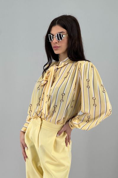 Дамска риза