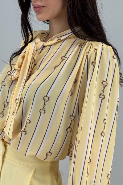 Дамска риза