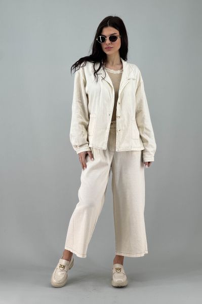 Дамско яке в бяло-крем