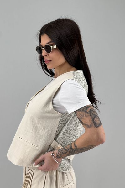 Дамски елек в екрю