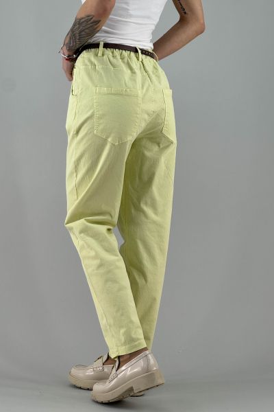 Дамски панталон в жълто