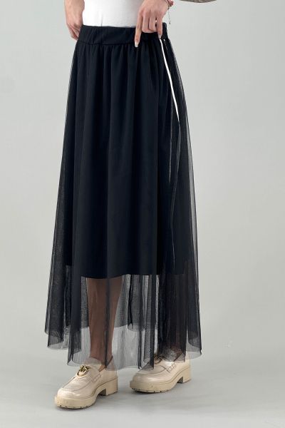 Тюлена пола в черно