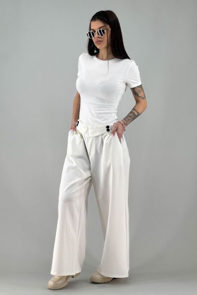 Дамски панталон в бяло-крем