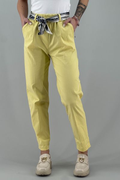 Дамски панталон в жълто