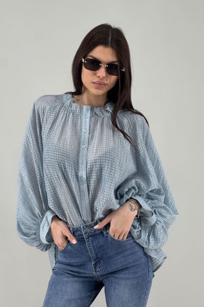 Дамска риза в светло синьо