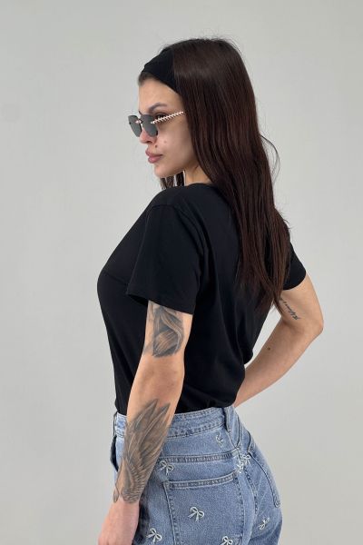 Дамска тениска в черно