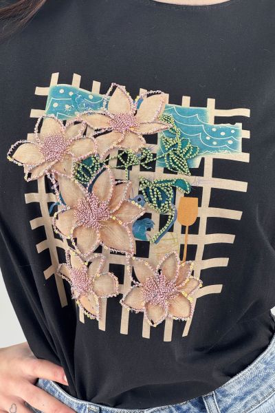 Дамска тениска в черно