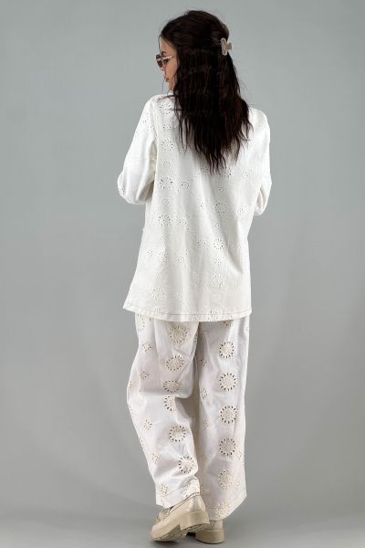 Дамско сако в бяло