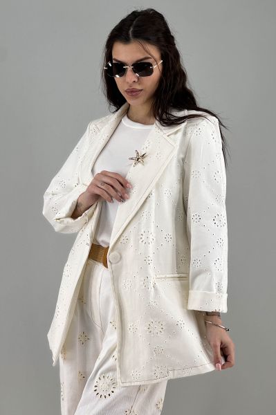 Дамско сако в бяло