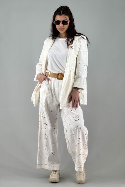 Дамски панталон в бяло