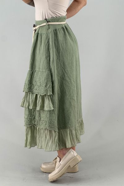 Ленена пола в зелено