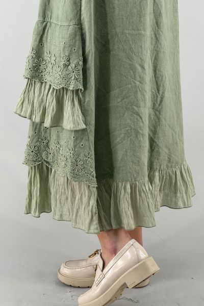 Ленена пола в зелено