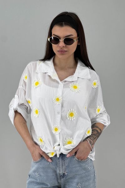 Дамска риза в бяло