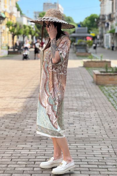 Сатенена рокля