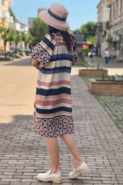 Ленена рокля