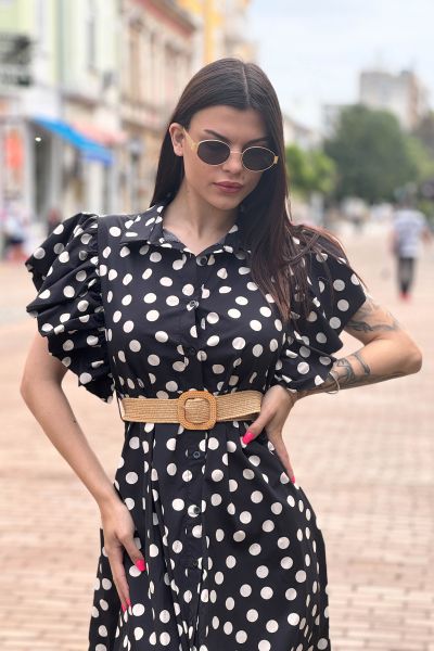 Рокля в черно с бели точки