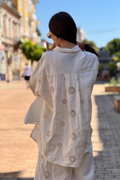 Дамска риза в екрю